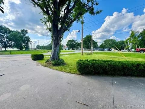 Exterior - 401 E Main St, Adair, OK 74330 photo 12 of 24