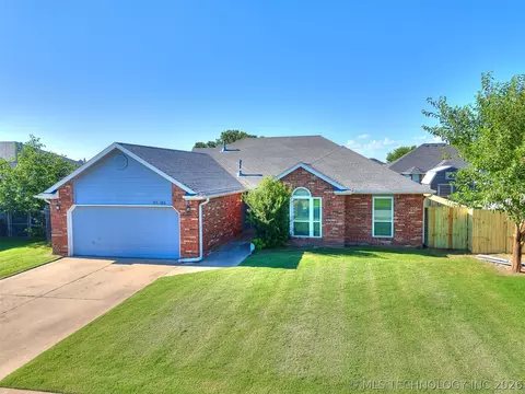 10903 E 120th Court North N, Collinsville, OK 74021