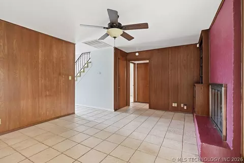 Living - 10836 E 24th St, Tulsa, OK 74129 photo 4 of 7