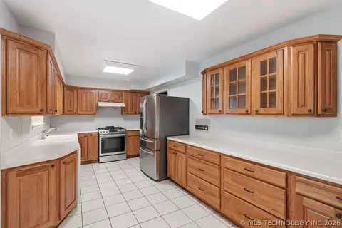 Kitchen - 10836 E 24th St, Tulsa, OK 74129 photo 1 of 5