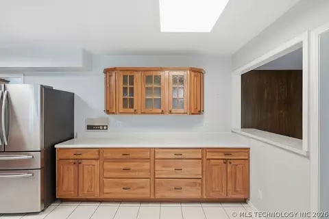 Kitchen - 10836 E 24th St, Tulsa, OK 74129 photo 4 of 5