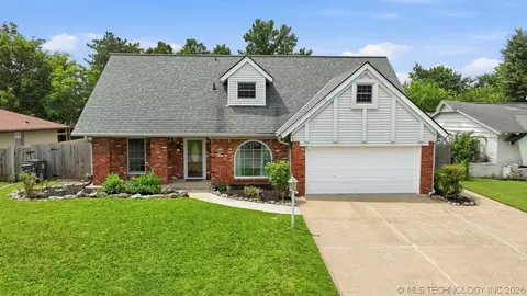 10836 E 24th St, Tulsa, OK 74129