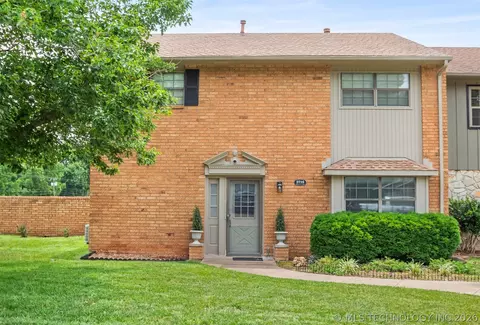 3716 Bellflower Avenue D, Ponca City, OK 74601