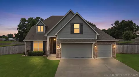 23868 E 95th St S, Broken Arrow, OK 74014
