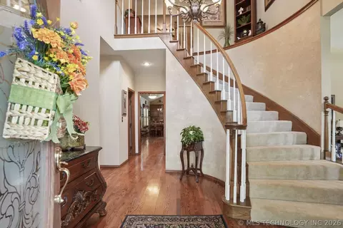Entry Way - 3418 E 87th Pl, Tulsa, OK 74137 photo 2 of 3