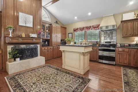 Kitchen - 3418 E 87th Pl, Tulsa, OK 74137 photo 1 of 4
