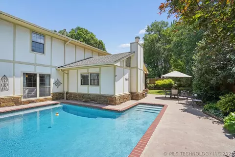 Exterior - 3418 E 87th Pl, Tulsa, OK 74137 photo 5 of 6
