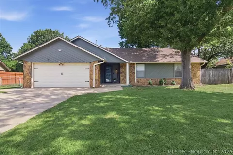 1104 W Delmar St, Broken Arrow, OK 74012