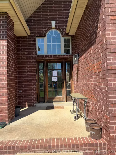 8349 W Valley View Dr, Skiatook, OK 74070