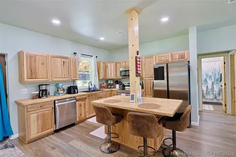 Kitchen - 108531 S 4130 Rd, Checotah, OK 74426 photo 1 of 4