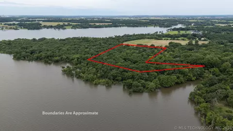 E 483 Lane, Pryor, OK 74361