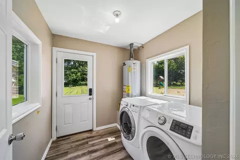 828 E 5th St, Cushing, OK 74023 photo 8