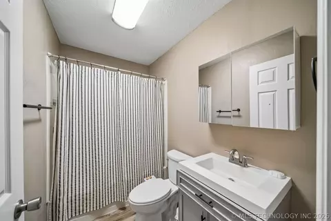 828 E 5th St, Cushing, OK 74023 photo 11