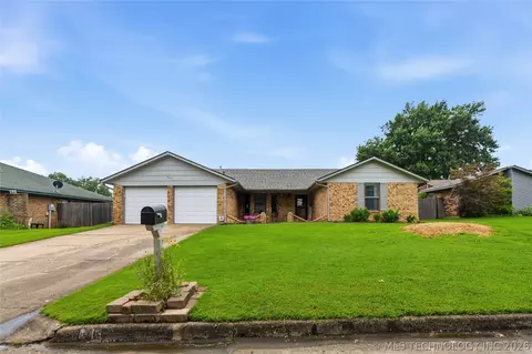 201 S Crabtree Rd, Muskogee, OK 74403