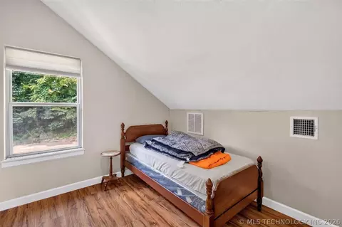Bedroom - 42313 County Road 510, Eucha, OK 74342 photo 8 of 11