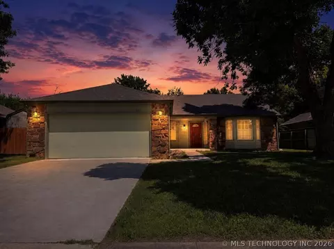 613 S Hemlock Ave, Broken Arrow, OK 74012