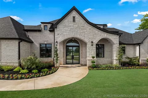 17763 E White Tail Cv, Owasso, OK 74055