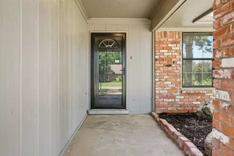 Exterior - 1103 N Scott Ave, Haskell, OK 74436 photo 4 of 7