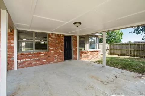 Exterior - 1103 N Scott Ave, Haskell, OK 74436 photo 5 of 7