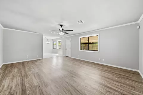 Living - 1103 N Scott Ave, Haskell, OK 74436 photo 1 of 4