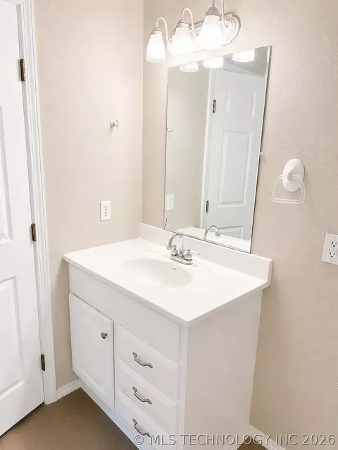 Other - 4852 N 3855 Rd, Stuart, OK 74570 photo 30 of 33