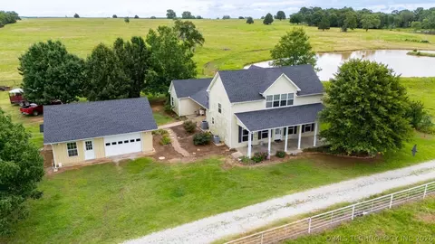 Exterior - 4852 N 3855 Rd, Stuart, OK 74570 photo 2 of 4