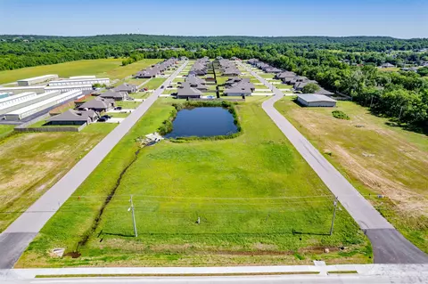 101 Castle St, Skiatook, OK 74070