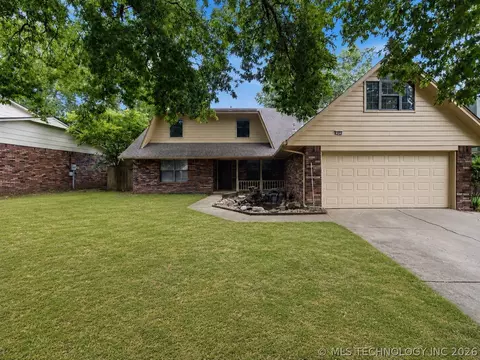 2605 W Urbana St, Broken Arrow, OK 74012