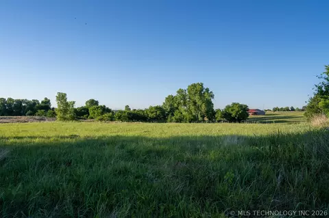4 W County Rd, Tuttle, OK 73089 photo 2