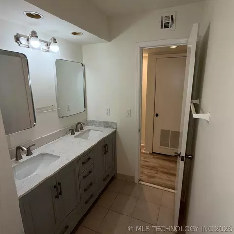 4740 E 68th Street 254, Tulsa, OK 74136 photo 13