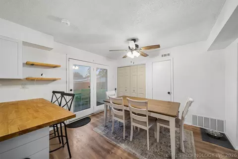 479 E 137th St, Glenpool, OK 74033 photo 5