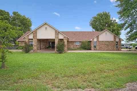 17955 E Highway 20 Hwy, Claremore, OK 74019