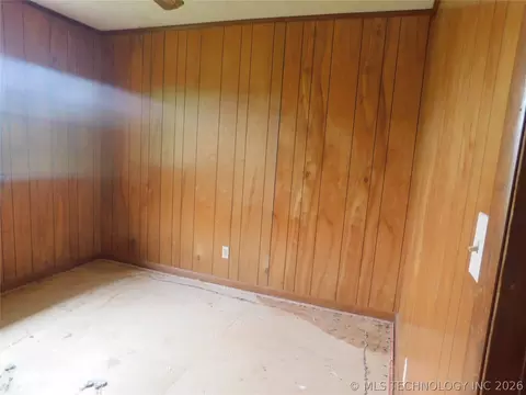 700 E Ozark St, Morris, OK 74445 photo 12