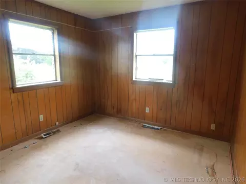700 E Ozark St, Morris, OK 74445 photo 13