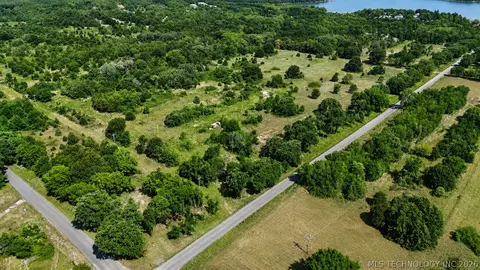 11 E 1170 Rd, Eufaula, OK 74432 photo 2