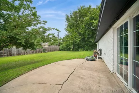 7663 E 58th Pl, Tulsa, OK 74135 photo 32
