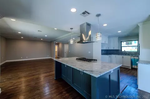 Kitchen - 7020 E 89th St, Tulsa, OK 74133 photo 1 of 7
