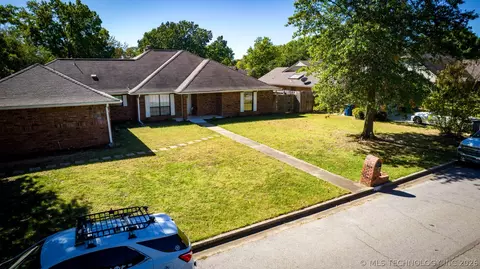 View/Area - 7020 E 89th St, Tulsa, OK 74133 photo 5 of 6