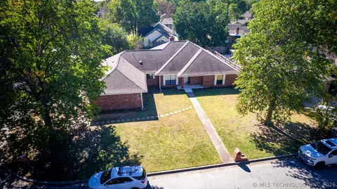 View/Area - 7020 E 89th St, Tulsa, OK 74133 photo 1 of 6
