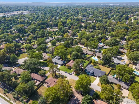View/Area - 3631 S Gary Pl, Tulsa, OK 74105 photo 5 of 5