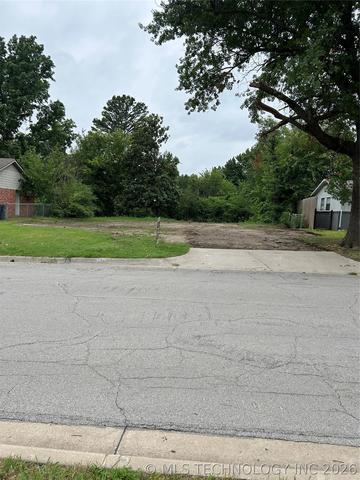3820 S Pittsburg Ave, Tulsa, OK 74135
