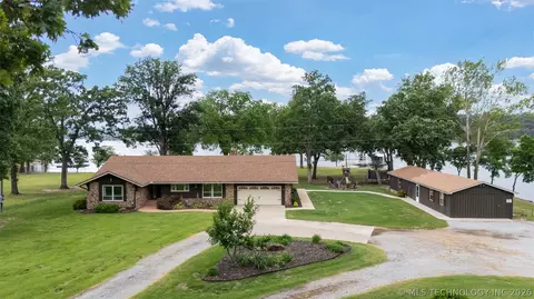 25815 S Horsecreek Dr, Afton, OK 74331