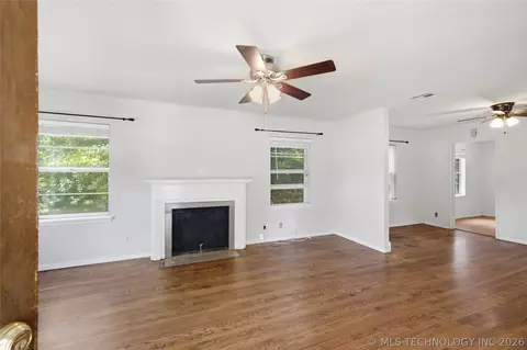 2747 E 4th St, Tulsa, OK 74104 photo 3