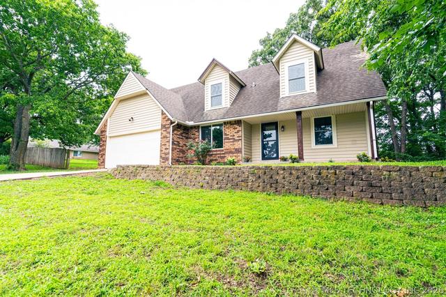 516 W 11th Ave, Bristow, OK 74010