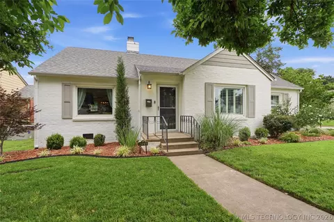 2445 E 18th St, Tulsa, OK 74104 photo 2