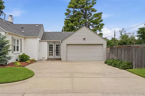 2445 E 18th St, Tulsa, OK 74104 photo 6