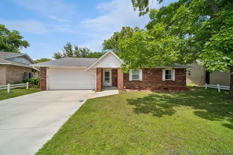 1605 S Pine Ave, Broken Arrow, OK 74012