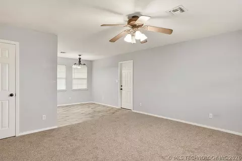 3731 Bloomfield Loop, Ada, OK 74820 photo 4