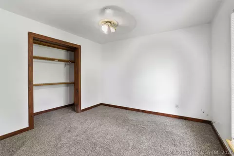 Bedroom - 215 E Florida, Durant, OK 74701 photo 9 of 10