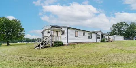 2128 E 4675, Pryor, OK 74361 photo 2